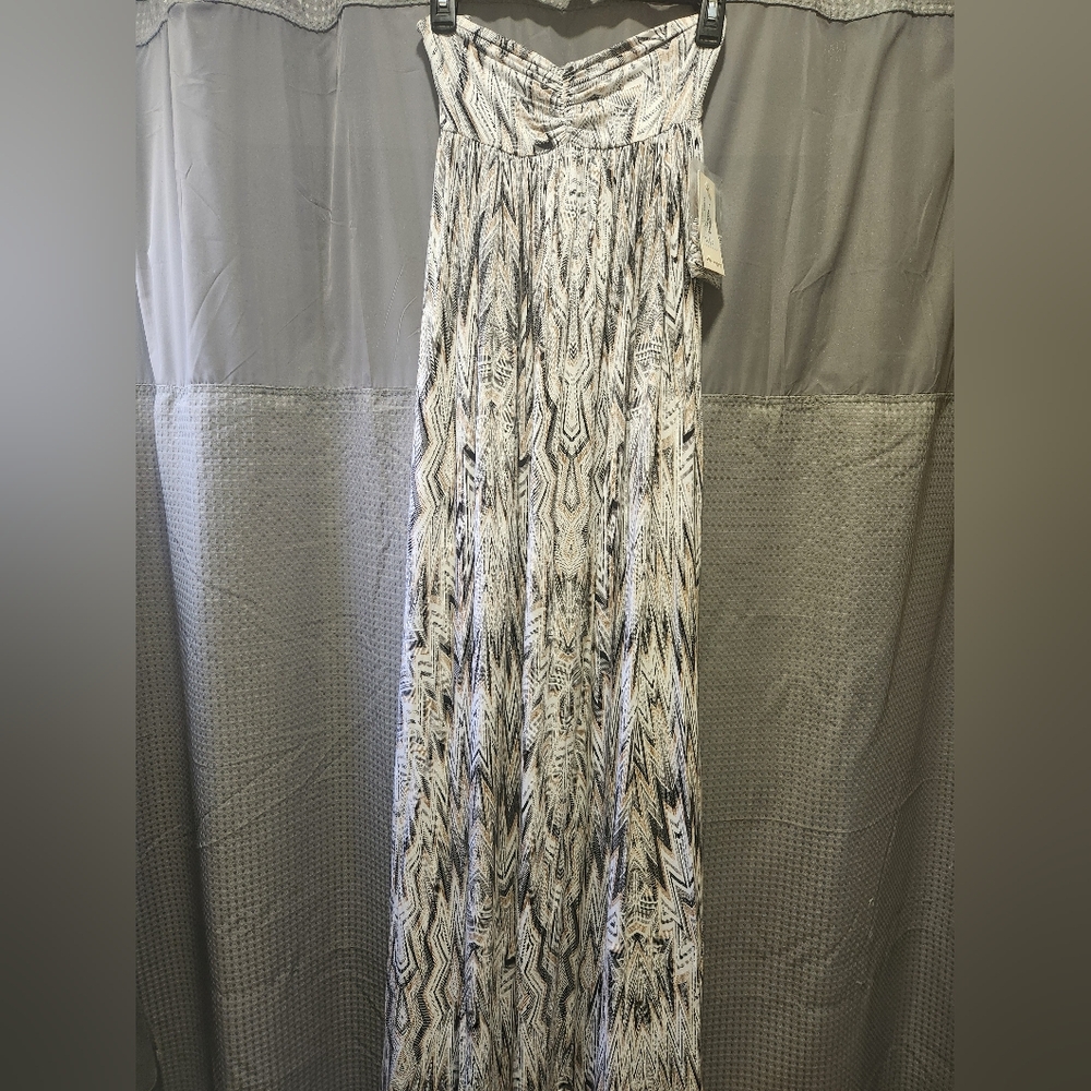 Ella Moss Black, White And Gold Strapless dress With Optional Neck Strap